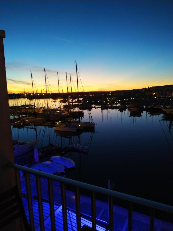 Cap D Vue Port * Agde